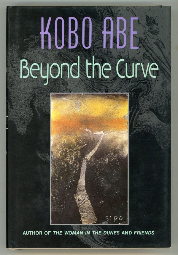 (#146384) BEYOND THE CURVE ... Translated by Juliet Winters Carpenter. Kobo Abe.